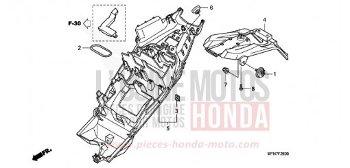 GARDE-BOUE ARRIERE CB1000RA9 de 2009
